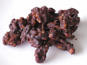 Raw snack - chocolate walnuts